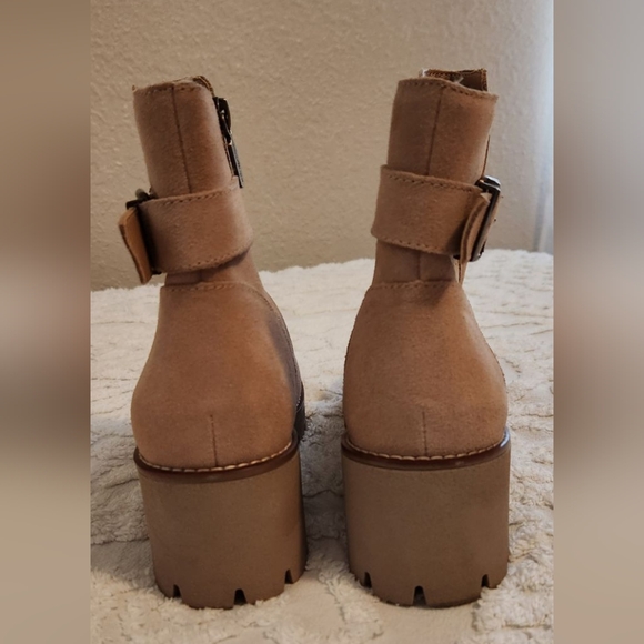 Booties - Picture 3 of 6